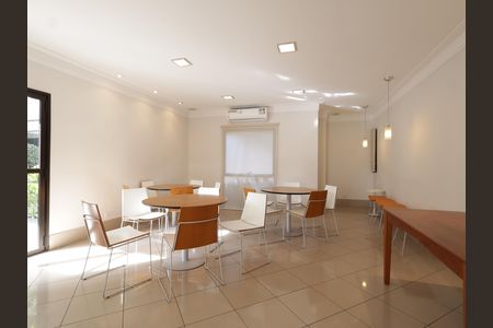 Apartamento à venda com 136m², 4 quartos e 3 vagasÁrea comum - Salão de festas