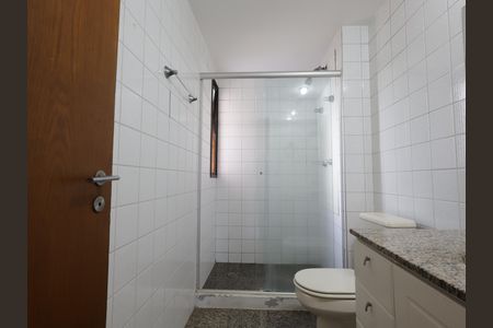 Apartamento à venda com 136m², 4 quartos e 3 vagasBanheiro da Suíte 1