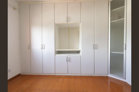 Apartamento à venda com 136m², 4 quartos e 3 vagasSuíte 2