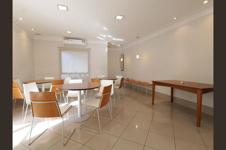 Apartamento à venda com 136m², 4 quartos e 3 vagasÁrea comum - Salão de festas