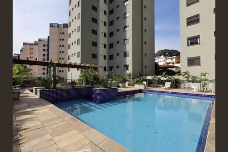 Apartamento à venda com 136m², 4 quartos e 3 vagasÁrea comum - Piscina