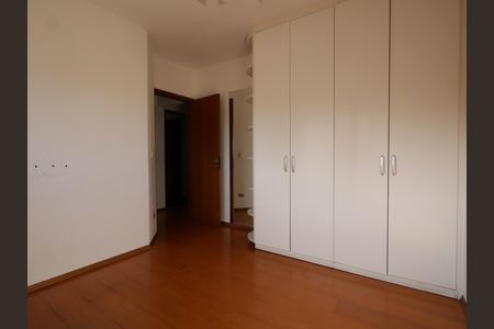 Apartamento à venda com 136m², 4 quartos e 3 vagasQuarto 1