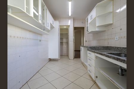 Apartamento à venda com 136m², 4 quartos e 3 vagasCozinha