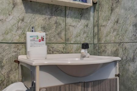 Casa à venda com 140m², 2 quartos e 1 vagaBanheiro