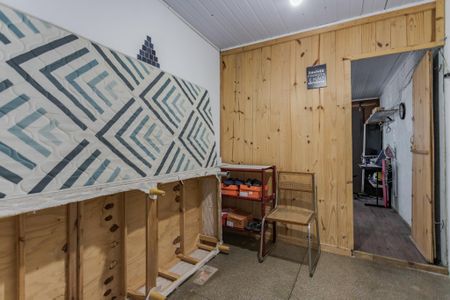 Casa à venda com 140m², 2 quartos e 1 vagaÁrea de Serviço