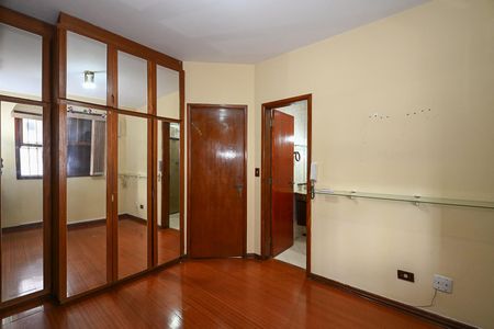 Casa para alugar com 141m², 3 quartos e 4 vagasSuíte