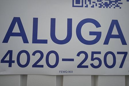 Casa para alugar com 141m², 3 quartos e 4 vagasFachada