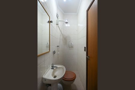 Casa para alugar com 141m², 3 quartos e 4 vagasBanheiro de Serviço