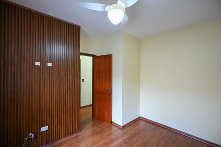 Casa para alugar com 141m², 3 quartos e 4 vagasQuarto 2