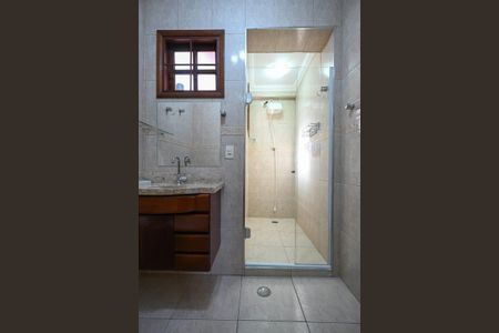 Casa para alugar com 141m², 3 quartos e 4 vagasBanheiro