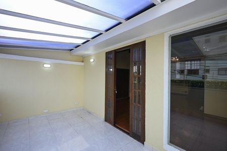 Varanda de casa para alugar com 3 quartos, 141m² em Jardim Lar Sao Paulo, São Paulo