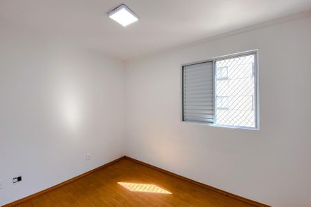 Apartamento para alugar com 57m², 3 quartos e 1 vagaQuarto 2