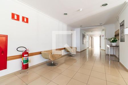 Apartamento à venda com 60m², 2 quartos e 2 vagas Apartamento à venda com 60m², 2 quartos e 2 vagasHall