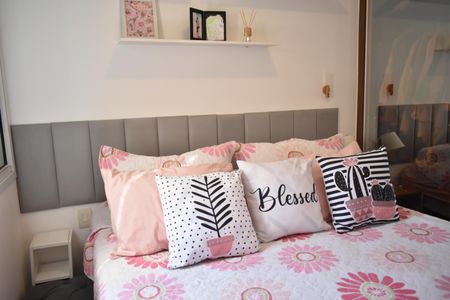 Apartamento à venda com 60m², 2 quartos e 2 vagasSuíte
