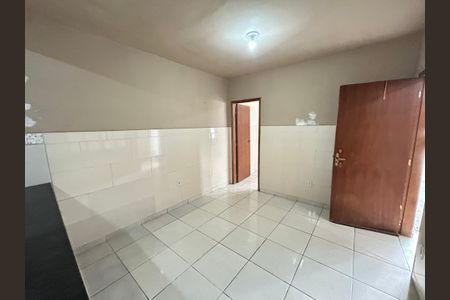Sala de casa para alugar com 1 quarto, 45m² em Magalhães Bastos, Rio de Janeiro