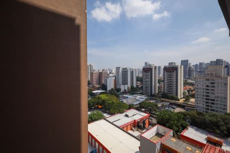 Vista Quarto de kitnet/studio à venda com 1 quarto, 25m² em Santo Amaro, São Paulo