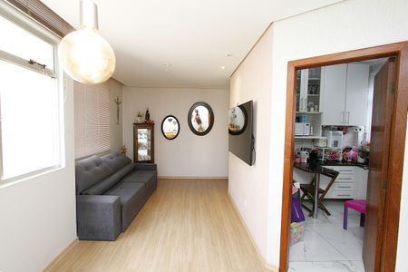 Apartamento à venda com 82m², 3 quartos e 2 vagasSala