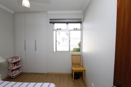 Apartamento à venda com 82m², 3 quartos e 2 vagasQuarto 2