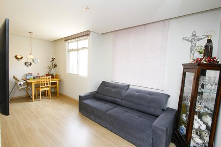 Apartamento à venda com 82m², 3 quartos e 2 vagasSala