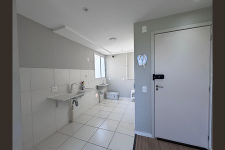 Apartamento à venda com 44m², 2 quartos e sem vaga Apartamento à venda com 44m², 2 quartos e sem vagaCozinha e Área de Serviço