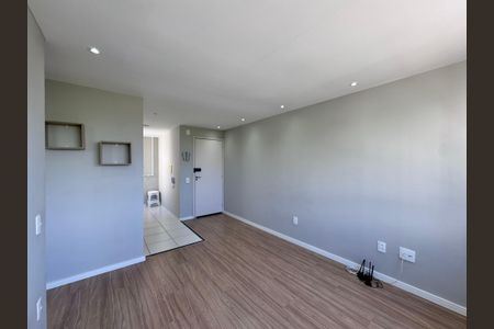 Sala de apartamento à venda com 2 quartos, 44m² em Recreio dos Bandeirantes, Rio de Janeiro