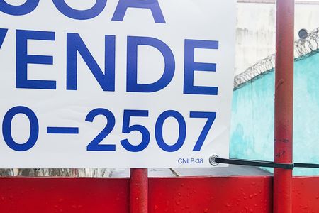 Apartamento à venda com 200m², 3 quartos e 2 vagas Apartamento à venda com 200m², 3 quartos e 2 vagasPlaca CNLP-38