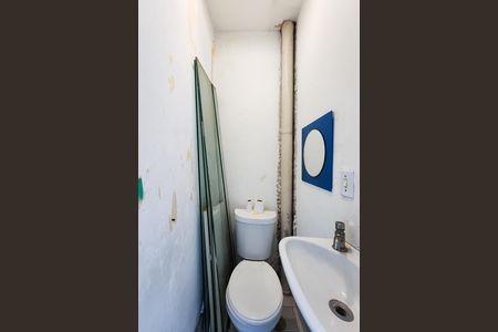 Apartamento à venda com 200m², 3 quartos e 2 vagas Apartamento à venda com 200m², 3 quartos e 2 vagasLavabo