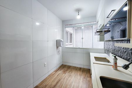 Apartamento à venda com 200m², 3 quartos e 2 vagas Apartamento à venda com 200m², 3 quartos e 2 vagasCozinha