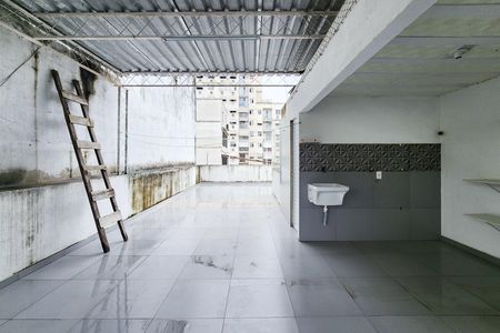 Apartamento à venda com 200m², 3 quartos e 2 vagas Apartamento à venda com 200m², 3 quartos e 2 vagasÁrea