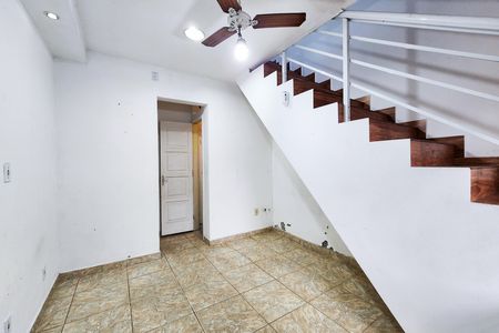 Apartamento à venda com 200m², 3 quartos e 2 vagas Apartamento à venda com 200m², 3 quartos e 2 vagasSala 2