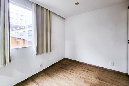 Apartamento à venda com 200m², 3 quartos e 2 vagas Apartamento à venda com 200m², 3 quartos e 2 vagasSuíte