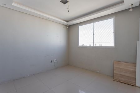 Sala de apartamento para alugar com 2 quartos, 42m² em Rubem Berta, Porto Alegre