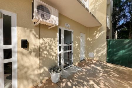 Apartamento para alugar com 64m², 2 quartos e 1 vagaFachada do bloco