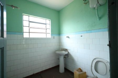 Banheiro de casa à venda com 2 quartos, 276m² em Centro, Diadema