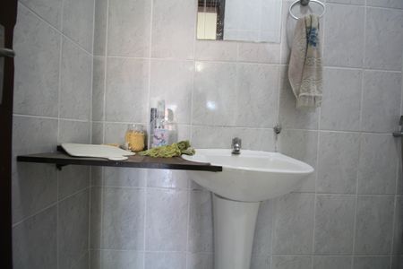 Casa à venda com 88m², 2 quartos e 2 vagasLavabo