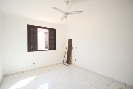 Casa à venda com 88m², 2 quartos e 2 vagasQuarto 2