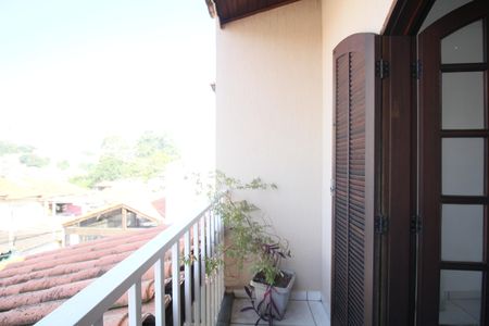 Casa à venda com 88m², 2 quartos e 2 vagasVaranda Quarto 1