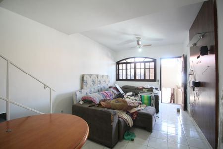 Sala de casa à venda com 2 quartos, 88m² em Jardim Ana Maria, São Paulo