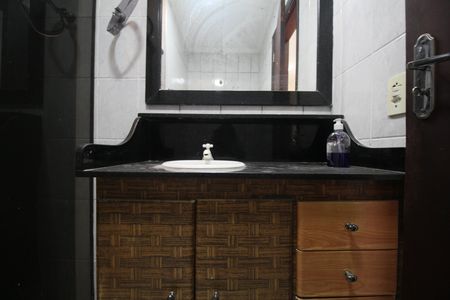Casa à venda com 88m², 2 quartos e 2 vagasBanheiro