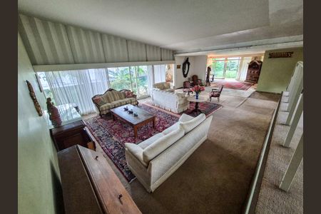 Casa para alugar com 5 quartos, 600m² em Pacaembu, São Paulo