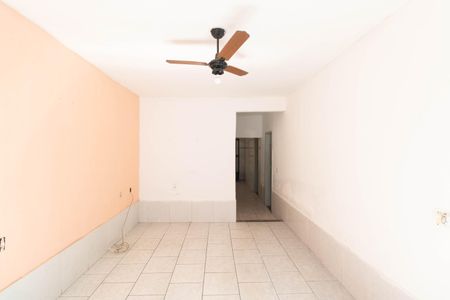 Sala de casa para alugar com 2 quartos, 120m² em Paciência, Rio de Janeiro