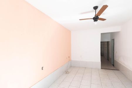 Sala de casa para alugar com 2 quartos, 120m² em Paciência, Rio de Janeiro