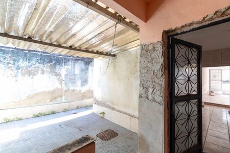 Casa para alugar com 120m², 2 quartos e 1 vagaÁrea externa