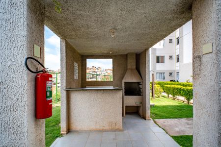 Apartamento para alugar com 40m², 2 quartos e sem vagaÁrea comum - Churrasqueira
