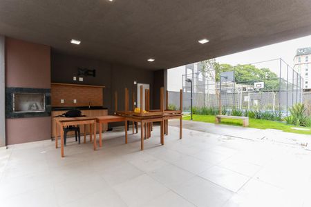 Apartamento para alugar com 36m², 2 quartos e sem vagaÁrea comum - Churrasqueira