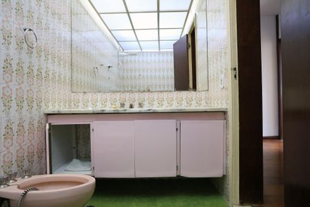 Apartamento para alugar com 360m², 4 quartos e 4 vagasBanheiro