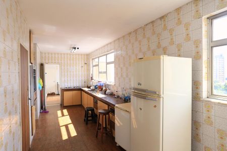 Apartamento para alugar com 360m², 4 quartos e 4 vagasCozinha