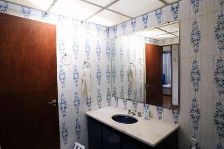 Apartamento para alugar com 360m², 4 quartos e 4 vagasBanheiro 1