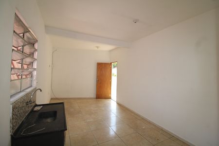 Casa para alugar com 50m², 1 quarto e sem vagaSala / Cozinha