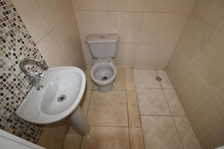 Casa para alugar com 50m², 1 quarto e sem vagaBanheiro